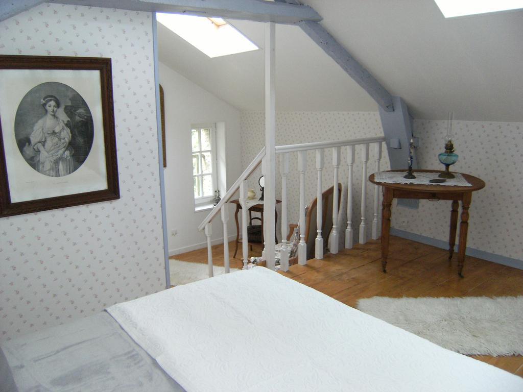 Bed and Breakfast Le Relais Du Mont Chauve Caumont-Sur-Aure Zewnętrze zdjęcie